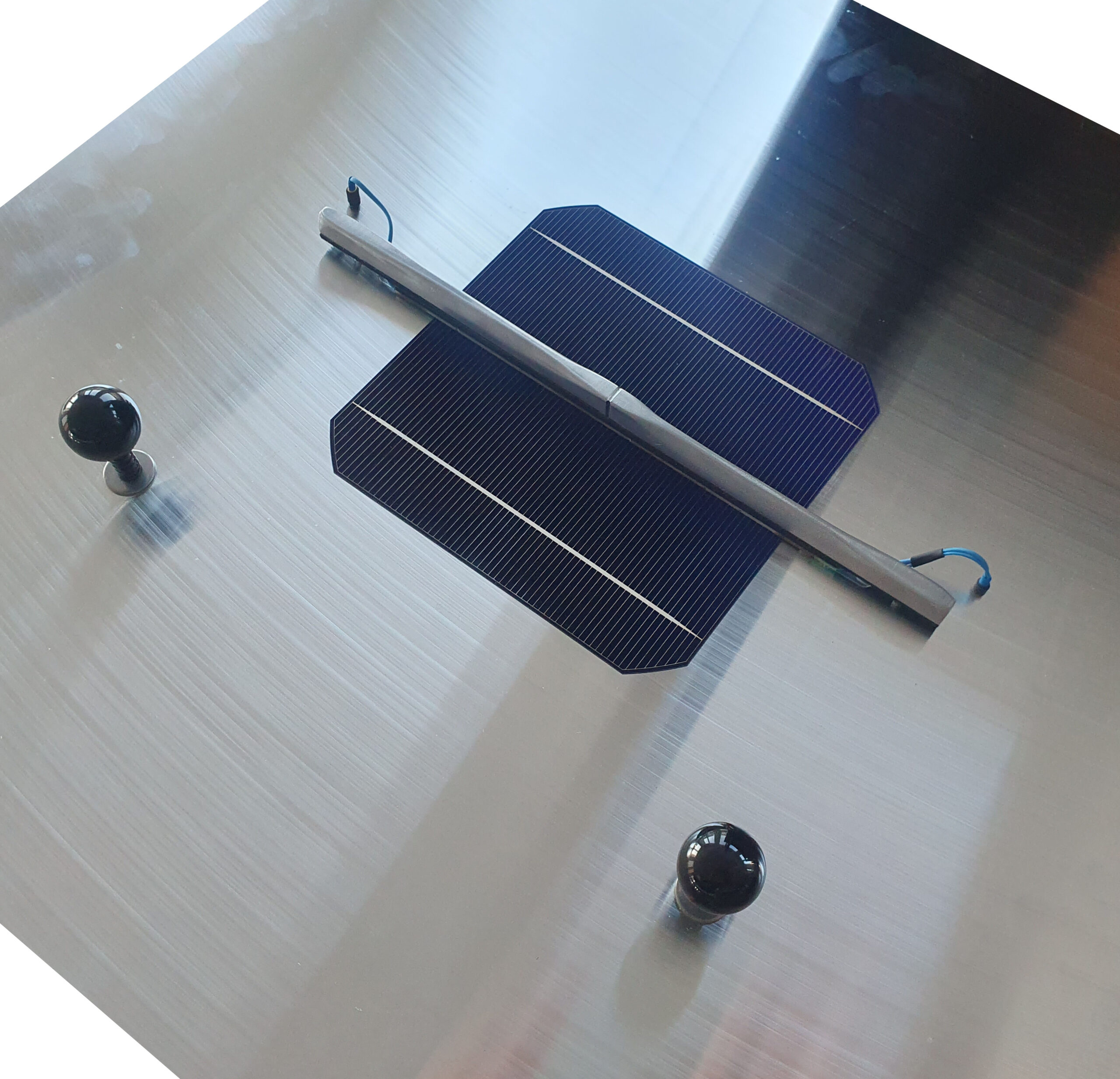 Prüfling (Solarzelle) mit zerstörungsfreier Kontaktierung